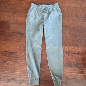 Lululemon Athletica Green Jogger Sweatpants Relaxed Fit